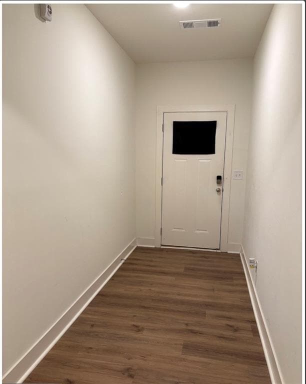 3 bedroom, 3 bathroom, 1,957 sq ft townhouse for sale at 7618 Avalon Boulevard, Fairburn, GA 30213 — photo 3
