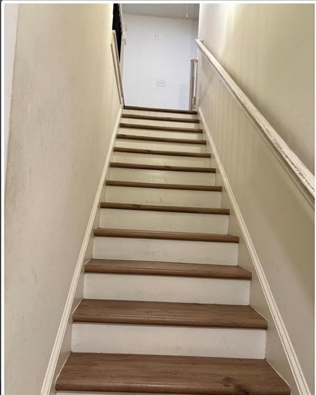 3 bedroom, 3 bathroom, 1,957 sq ft townhouse for sale at 7618 Avalon Boulevard, Fairburn, GA 30213 — photo 4