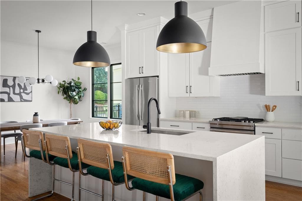 4 bedroom, 4 bathroom, 2,457 sq ft townhouse for sale at 1112 Arkwright Place B, Atlanta, GA 30317 — photo 2