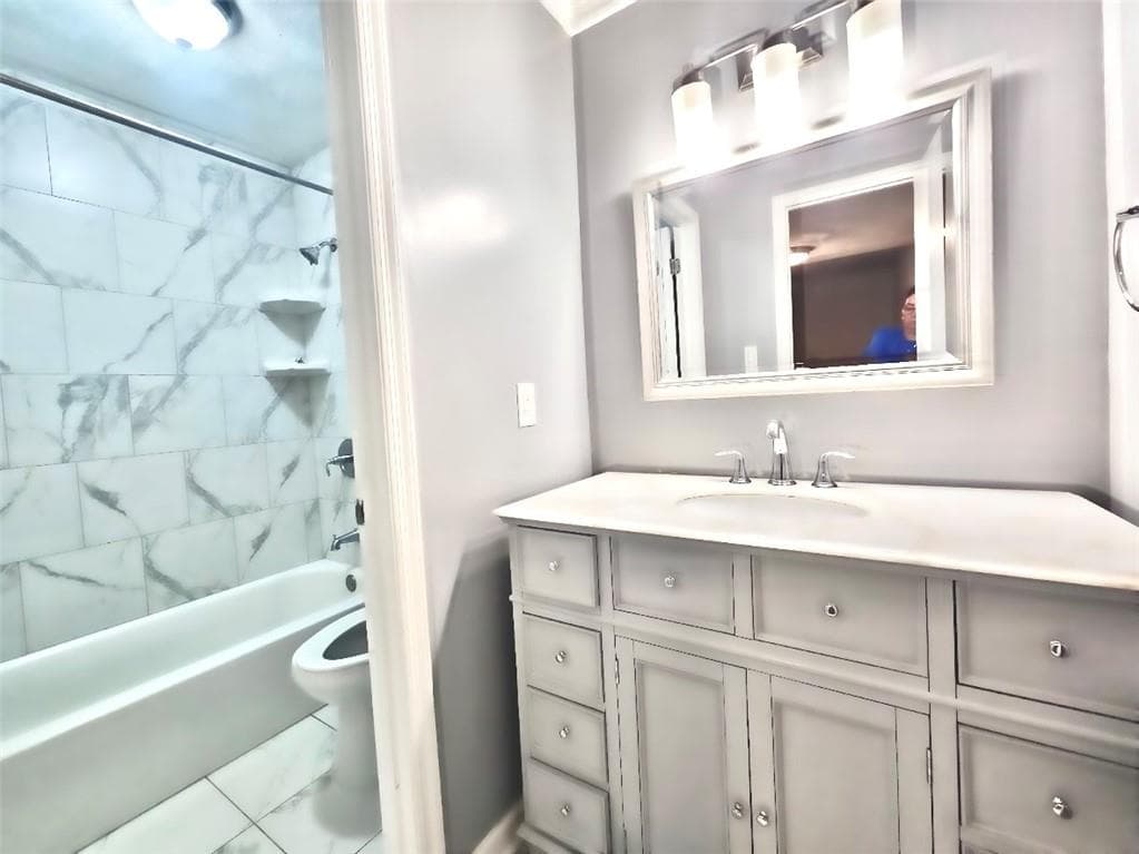 3 bedroom, 2 bathroom, 1,302 sq ft condominium for rent at 1192 Ashborough Drive B, Marietta, GA 30067 for $1,875 a month — photo 9