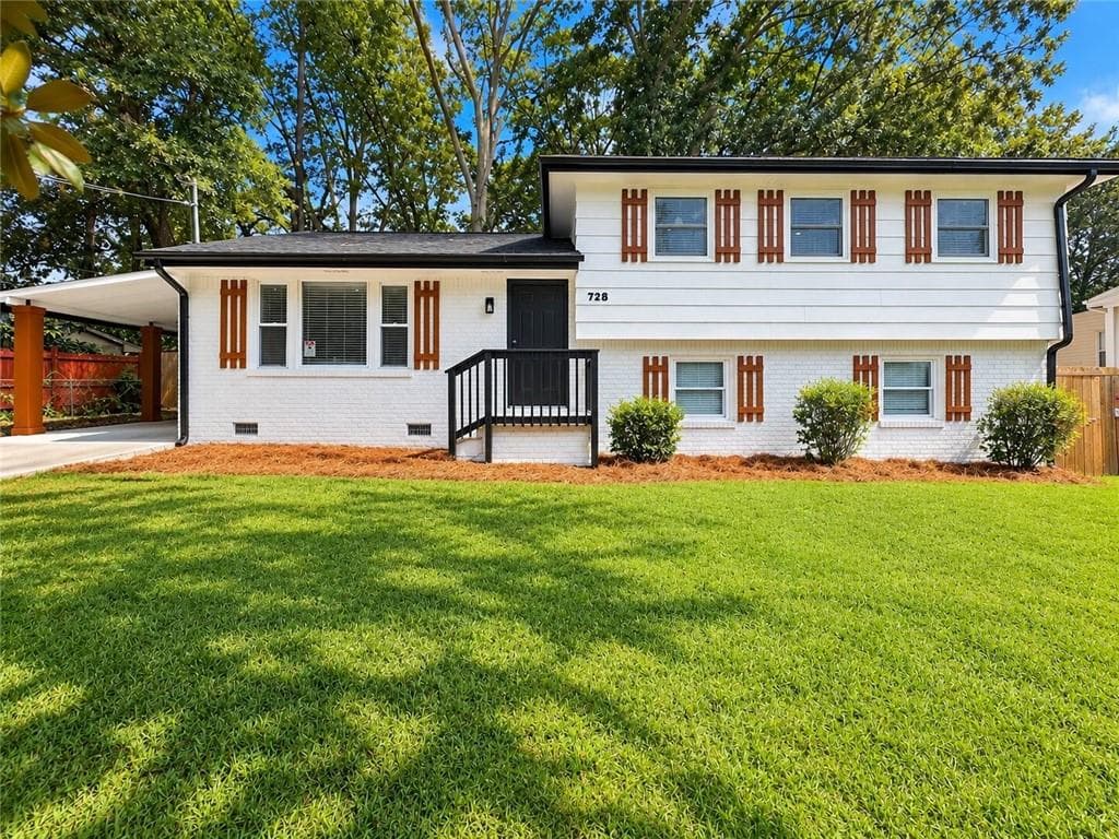 3 bedroom, 3 bathroom, 2,300 sq ft single family residence for sale at 728 S Carter Drive, Jonesboro, GA 30236