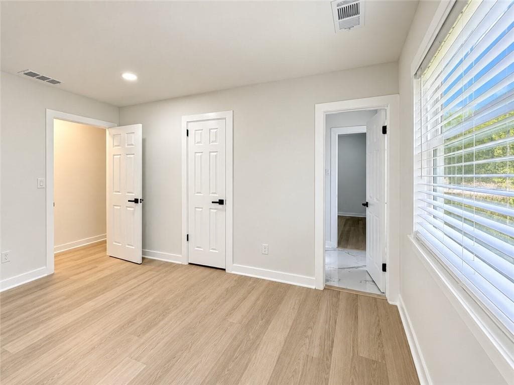 3 bedroom, 3 bathroom, 2,300 sq ft single family residence for sale at 728 S Carter Drive, Jonesboro, GA 30236 — photo 10