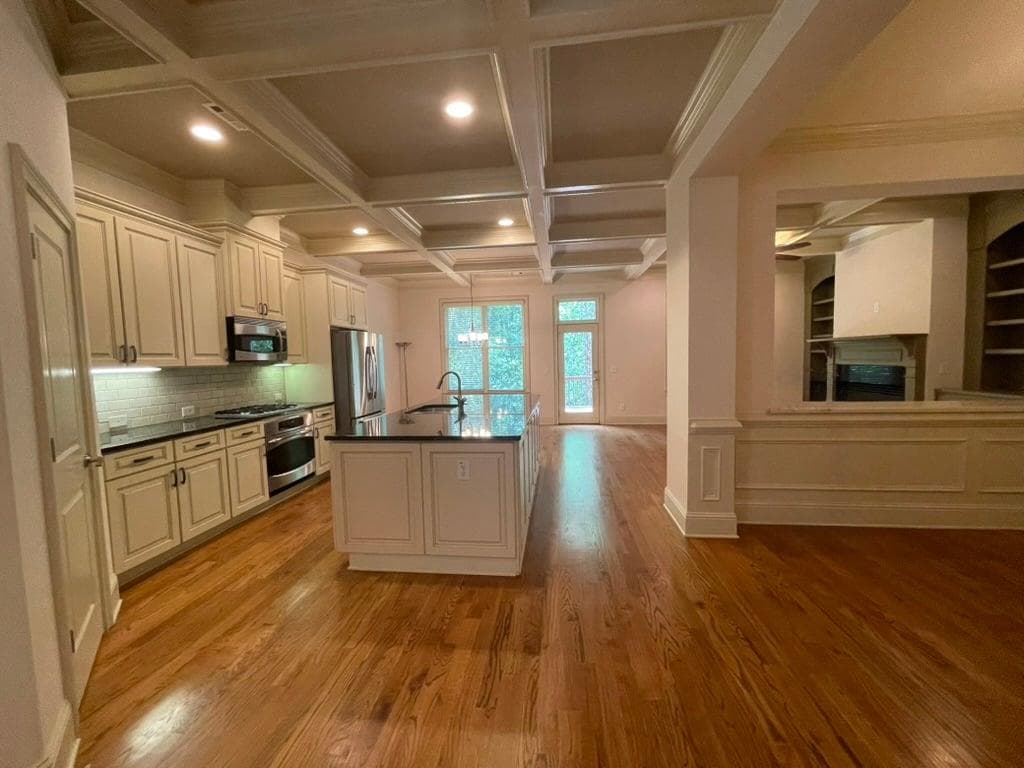 4 bedroom, 4 bathroom, 5,304 sq ft townhouse for sale at 6036 Coldwater Point, Johns Creek, GA 30097 — photo 6