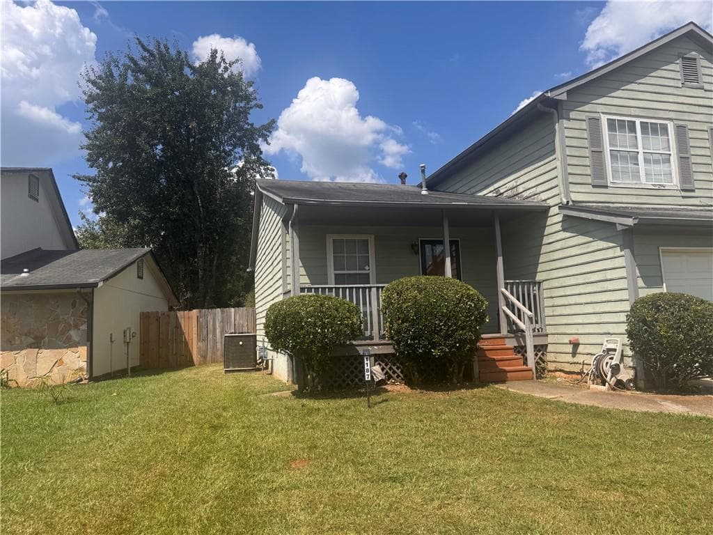 3 bedroom, 3 bathroom, 1,396 sq ft single family residence for sale at 1187 To Lani Farm Road, Stone Mountain, GA 30083 — photo 2