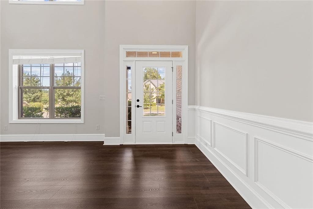 5 bedroom, 4 bathroom, 4,244 sq ft single family residence for sale at 9270 Colham Drive, Cumming, GA 30041 — photo 7