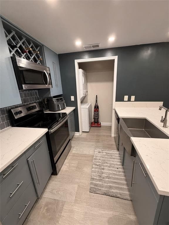 2 bedroom, 2 bathroom, 1,230 sq ft condominium for sale at 3481 Lakeside Drive 1502, Atlanta, GA 30326 — photo 6