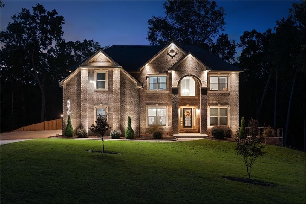 5 bedroom, 5 bathroom, 3,641 sq ft single family residence for sale at 5810 Langdale, Douglasville, GA 30135 — photo 2