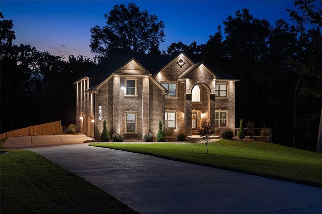 5 bedroom, 5 bathroom, 3,641 sq ft single family residence for sale at 5810 Langdale, Douglasville, GA 30135