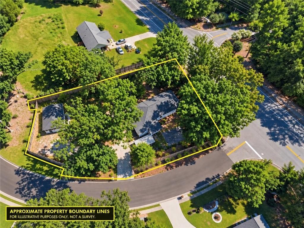 duplex for sale at 1965 Holland Park Drive, Buford, GA 30519 — photo 3