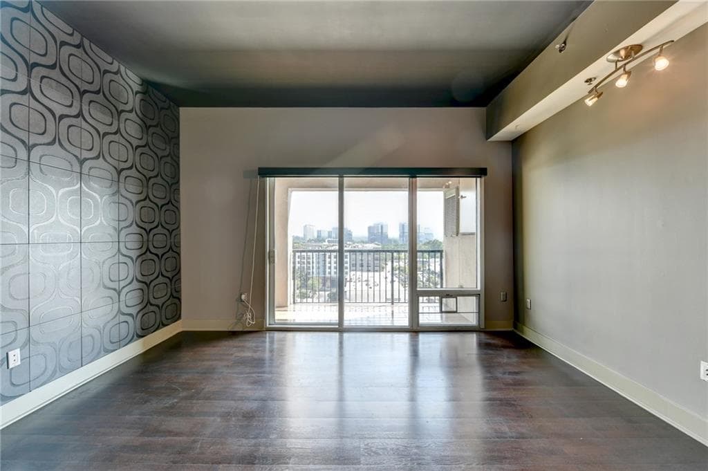 2 bedroom, 2 bathroom, 1,207 sq ft condominium for sale at 4561 Olde Perimeter Way Unit 910 Way, Atlanta, GA 30346 — photo 10