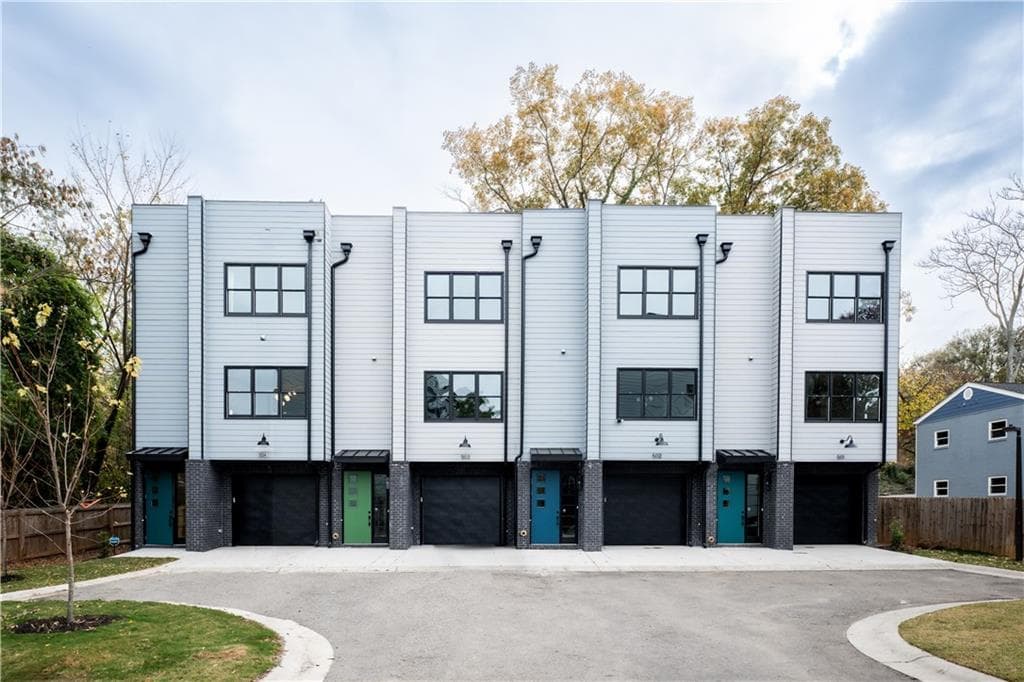 4 bedroom, 3 bathroom, 1,850 sq ft townhouse for sale at 340 Eugenia Street 503, Atlanta, GA 30312 — photo 2