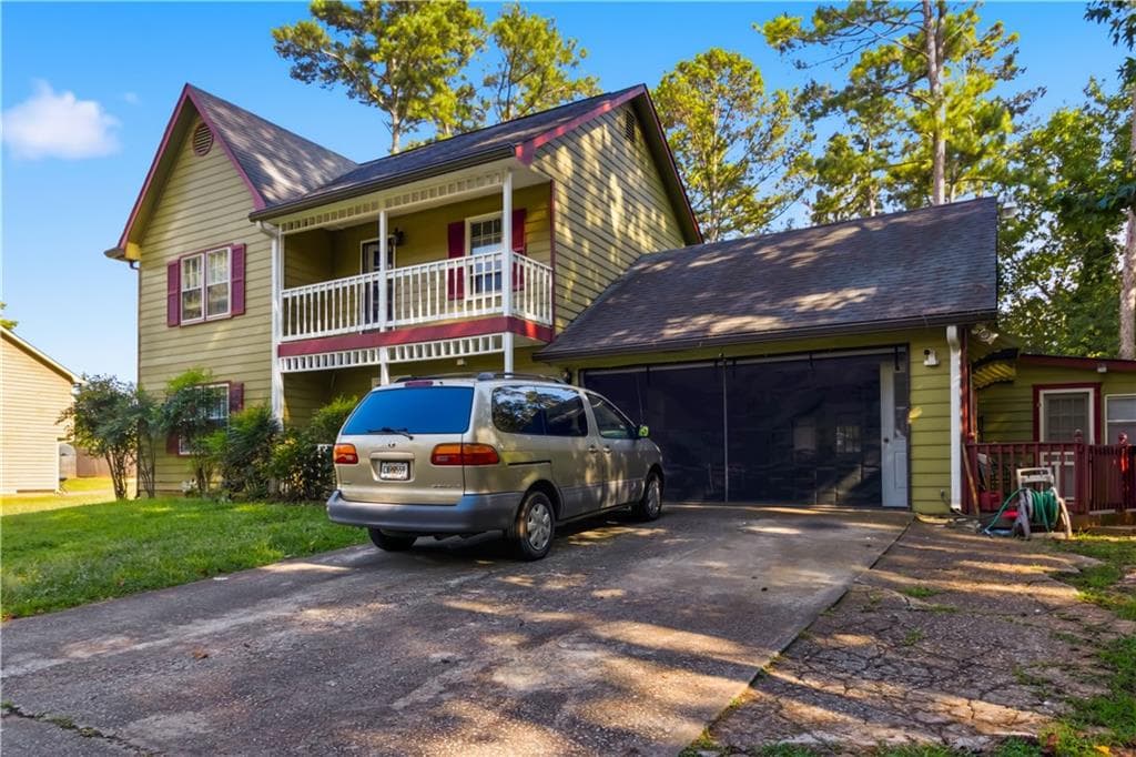 4 bedroom, 4 bathroom, 1,986 sq ft single family residence for sale at 7518 Lerose Drive, Jonesboro, GA 30236