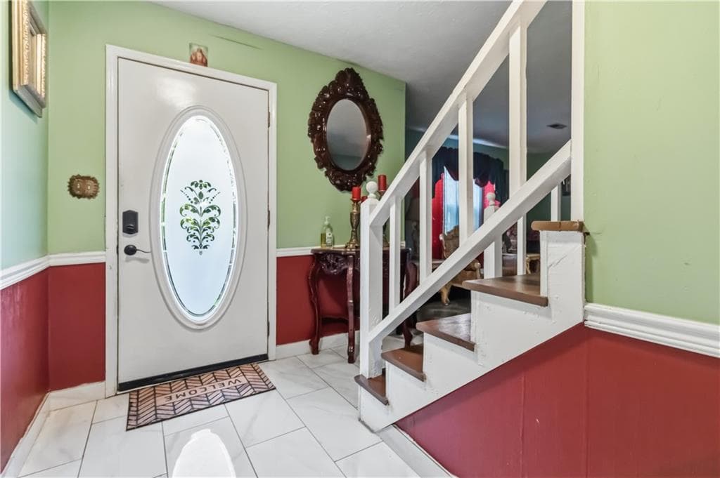 4 bedroom, 4 bathroom, 1,986 sq ft single family residence for sale at 7518 Lerose Drive, Jonesboro, GA 30236 — photo 4