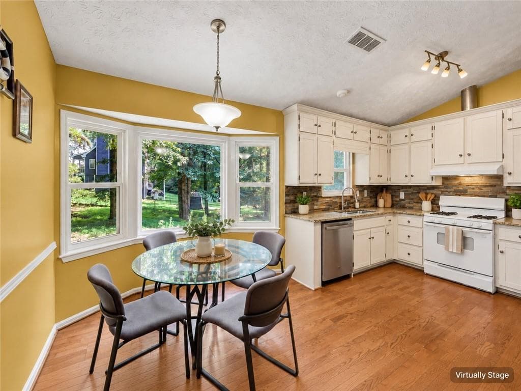 4 bedroom, 3 bathroom, 1,738 sq ft single family residence for sale at 1501 Fieldrock Court, Lawrenceville, GA 30043 — photo 8