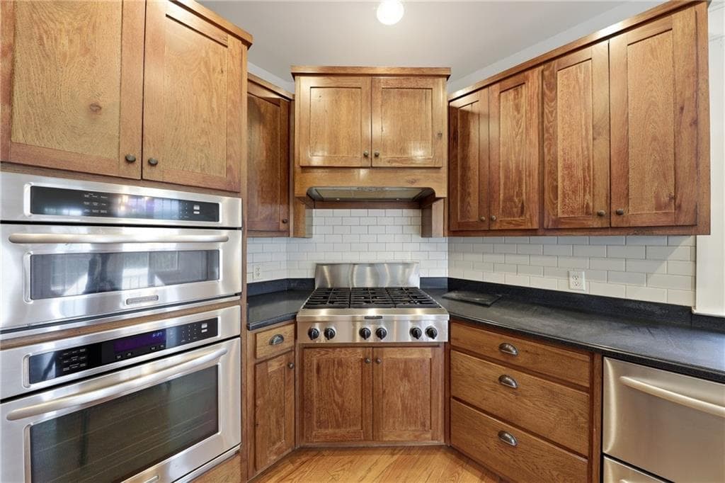 6 bedroom, 4 bathroom, 4,576 sq ft single family residence for sale at 7226 Tyree Road, Winston, GA 30187 — photo 7