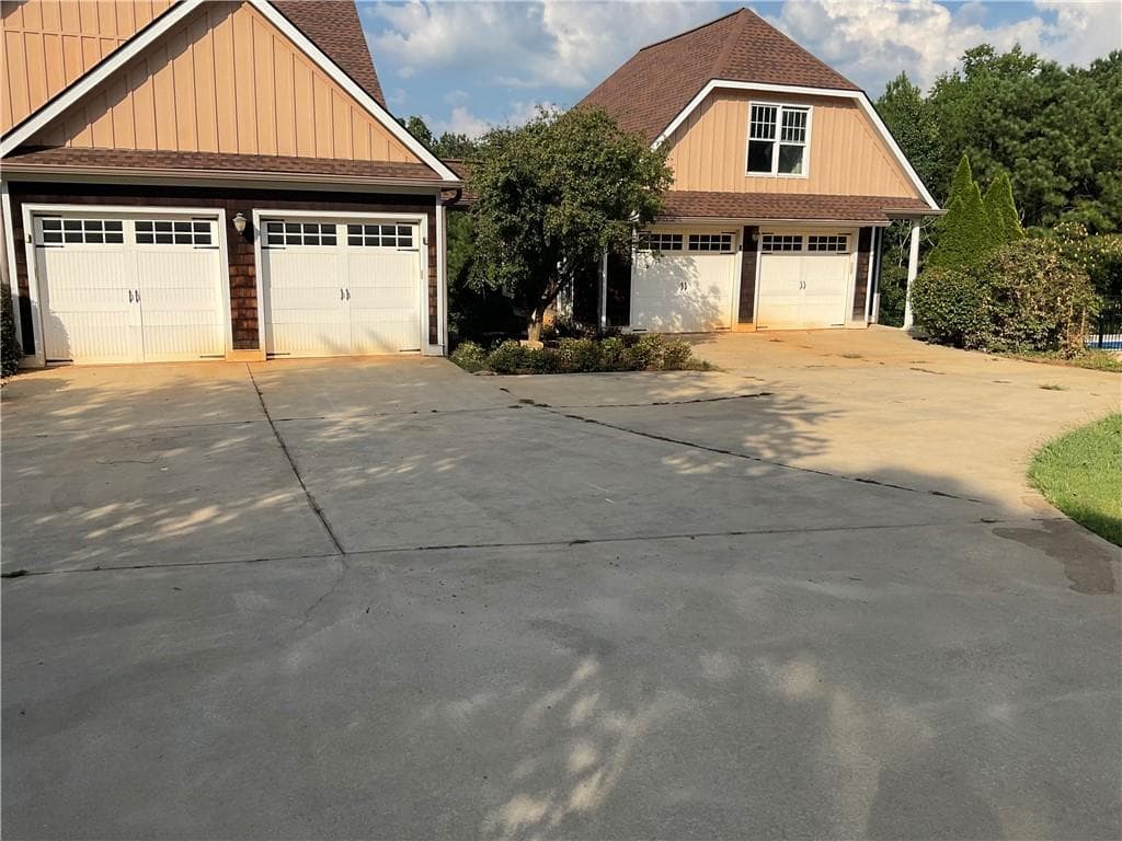 6 bedroom, 4 bathroom, 4,576 sq ft single family residence for sale at 7226 Tyree Road, Winston, GA 30187 — photo 9