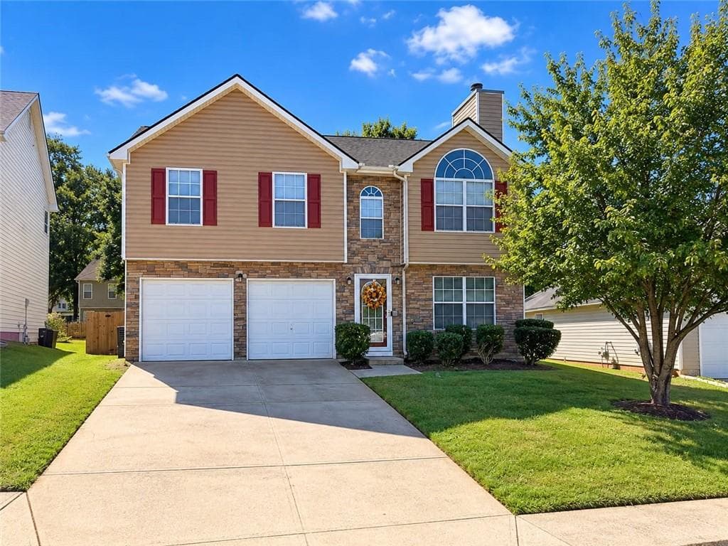 4 bedroom, 3 bathroom, 1,860 sq ft single family residence for sale at 40 Greenway Drive, Covington, GA 30016