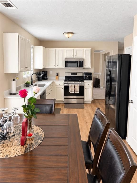 4 bedroom, 3 bathroom, 1,860 sq ft single family residence for sale at 40 Greenway Drive, Covington, GA 30016 — photo 7