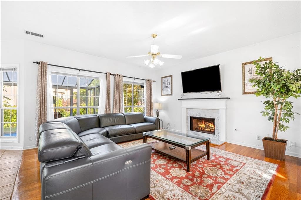 4 bedroom, 3 bathroom, 2,219 sq ft single family residence for sale at 5415 Taylor Road, Alpharetta, GA 30022 — photo 9