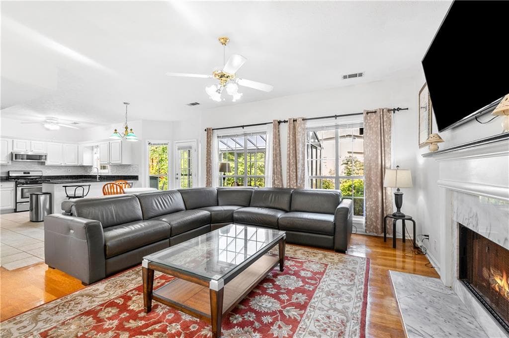 4 bedroom, 3 bathroom, 2,219 sq ft single family residence for sale at 5415 Taylor Road, Alpharetta, GA 30022 — photo 10