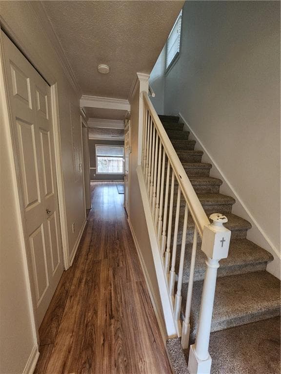 3 bedroom, 2 bathroom, 1,730 sq ft condominium for sale at 4155 N Gloucester Place, Chamblee, GA 30341 — photo 2