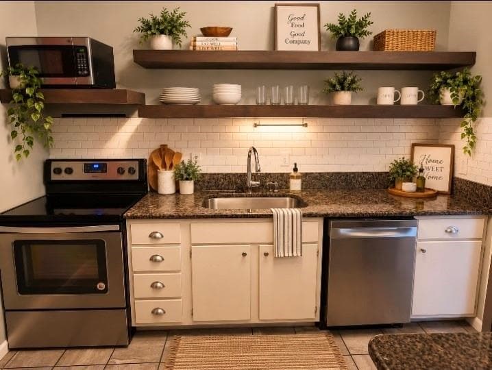 3 bedroom, 2 bathroom, 1,730 sq ft condominium for sale at 4155 N Gloucester Place, Chamblee, GA 30341 — photo 4