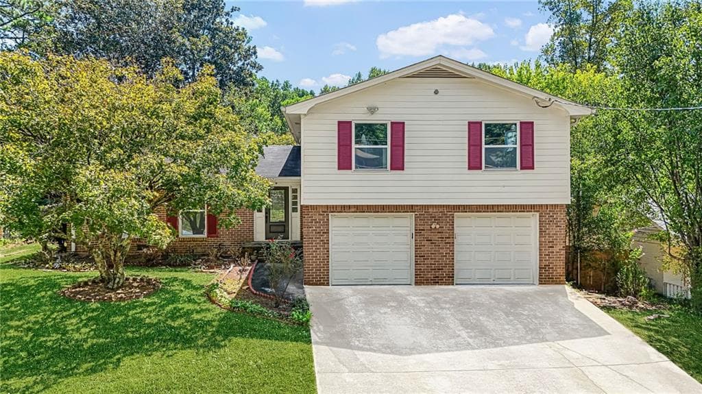 4 bedroom, 2 bathroom, 2,175 sq ft single family residence for sale at 3103 Windfield Circle, Tucker, GA 30084