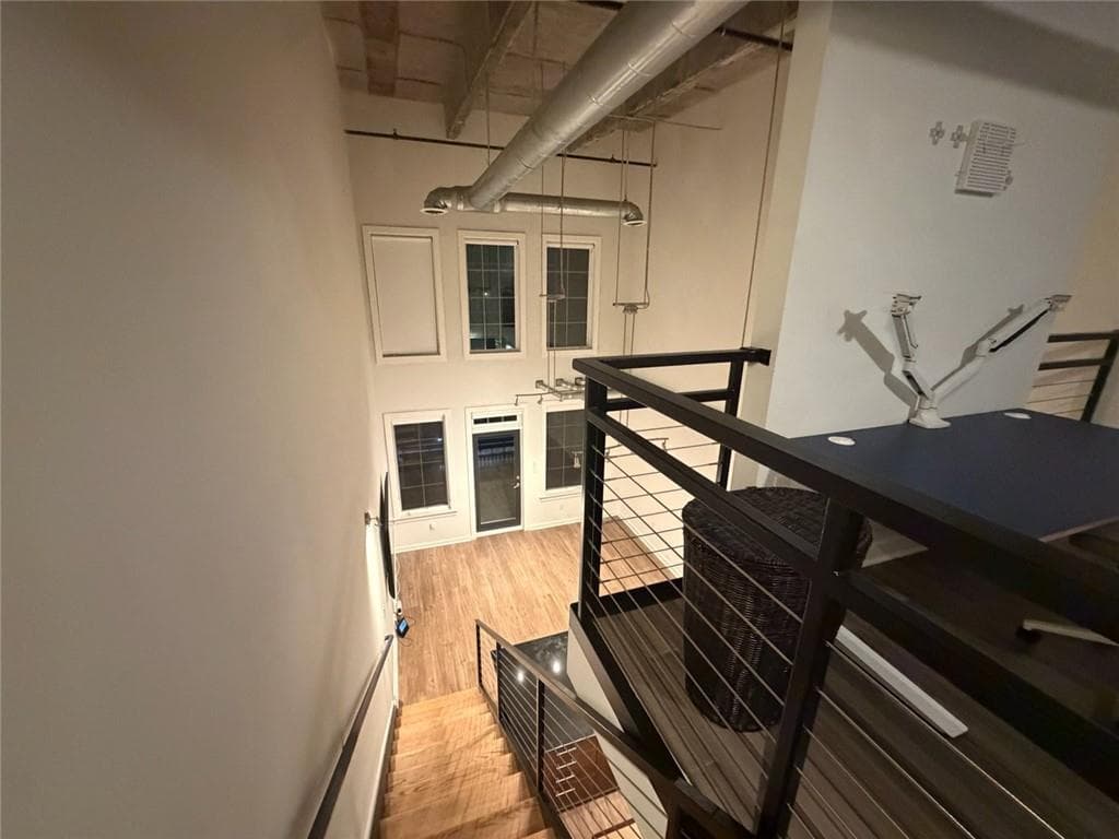 2 bedroom, 2 bathroom, 1,094 sq ft condominium for sale at 260 18th Street 10313, Atlanta, GA 30363 — photo 3