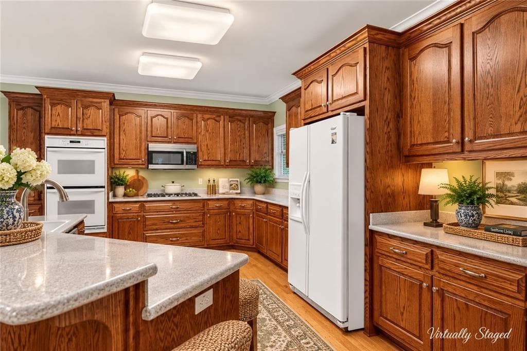 4 bedroom, 3 bathroom, 3,600 sq ft single family residence for sale at 155 Canal Place, Fayetteville, GA 30215 — photo 6