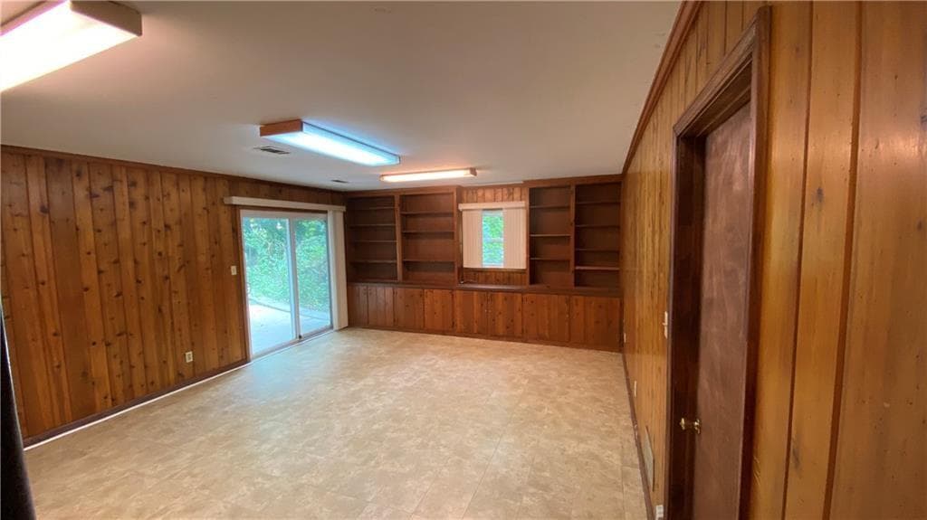 3 bedroom, 2 bathroom, 2,063 sq ft single family residence for rent at 3583 Santa Fe Trail, Atlanta, GA 30340 for $2,500 a month — photo 10