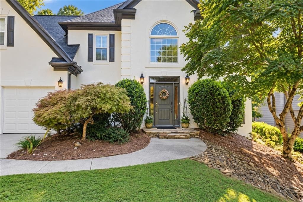 4 bedroom, 3 bathroom, 2,825 sq ft single family residence for sale at 210 Bristolstone Court, Alpharetta, GA 30005 — photo 2