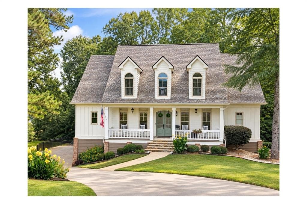 6 bedroom, 5 bathroom, 3,020 sq ft home for sale at 991 Old Forge Lane, Jefferson, GA