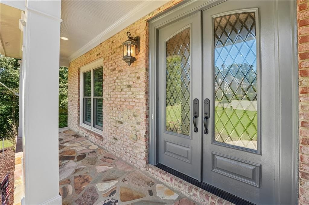 4 bedroom, 5 bathroom, 5,529 sq ft single family residence for sale at 3765 Horizon Court, Cumming, GA 30041 — photo 3
