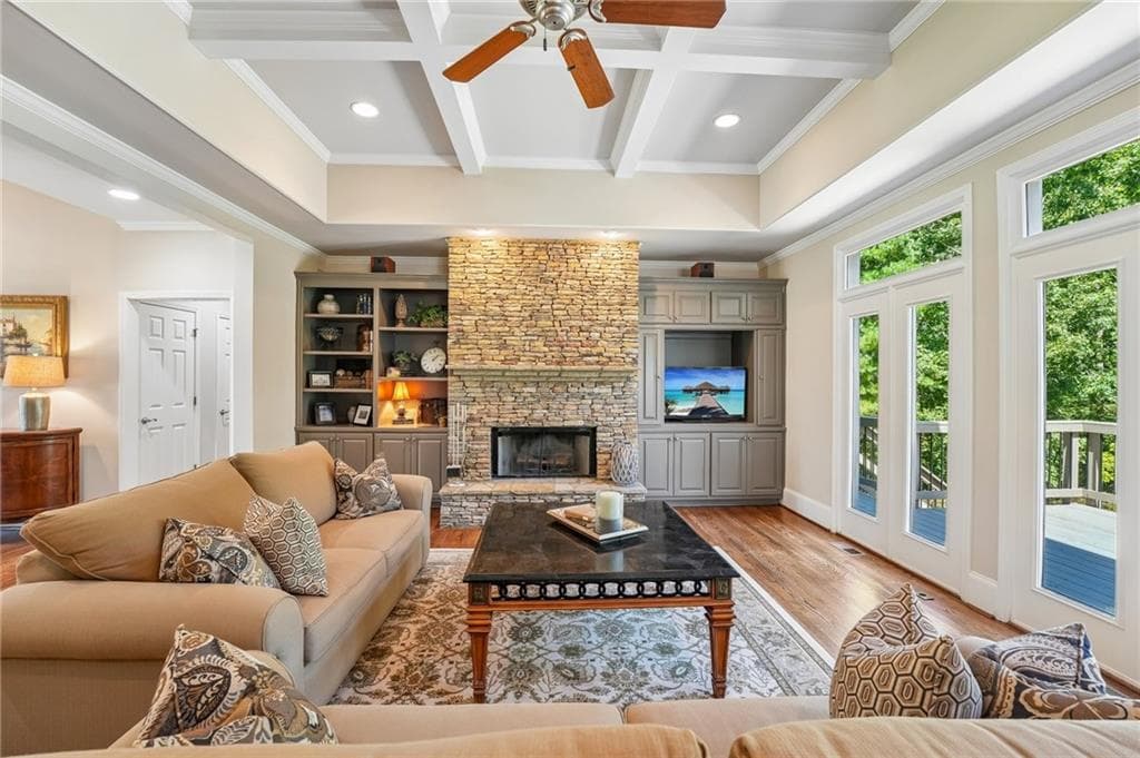 4 bedroom, 5 bathroom, 5,529 sq ft single family residence for sale at 3765 Horizon Court, Cumming, GA 30041 — photo 8