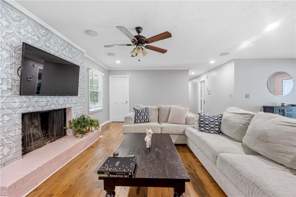 4 bedroom, 3 bathroom, 3,017 sq ft single family residence for sale at 1563 Pedro Drive, Mableton, GA 30126 — photo 4