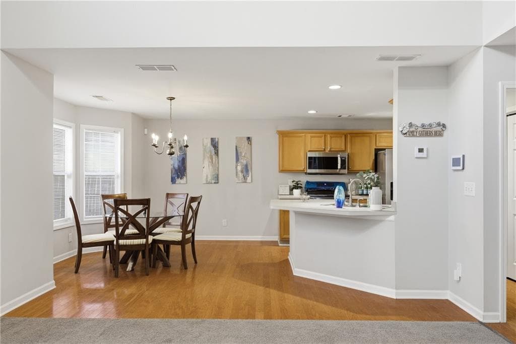 3 bedroom, 3 bathroom, 1,618 sq ft single family residence under contract at 702 River Hill Dr, Lawrenceville, GA 30046 — photo 9
