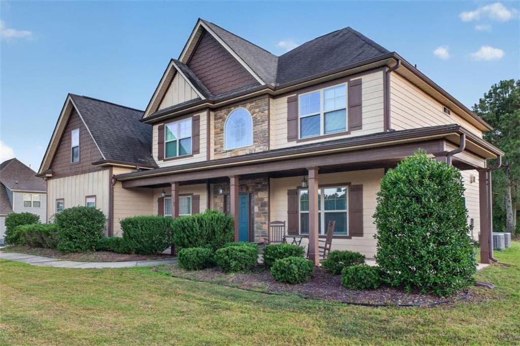 5 bedroom, 4 bathroom, 3,474 sq ft single family residence for sale at 117 Palomino Drive, Newnan, GA 30265 — photo 2