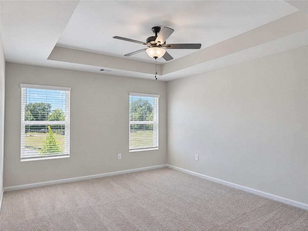 4 bedroom, 3 bathroom, 2,002 sq ft townhouse for sale at 3427 Palmer Drive Road, Loganville, GA 30052 — photo 6