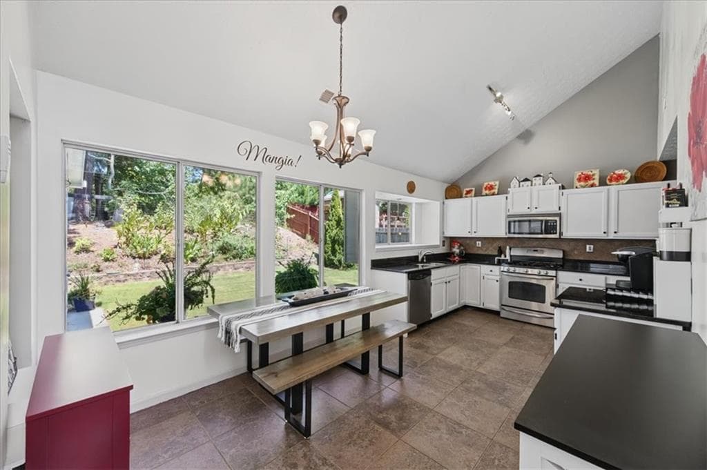 3 bedroom, 3 bathroom, 1,458 sq ft single family residence under contract at 2263 Collinworth Drive, Marietta, GA 30062 — photo 4
