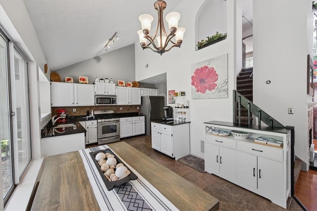 3 bedroom, 3 bathroom, 1,458 sq ft single family residence under contract at 2263 Collinworth Drive, Marietta, GA 30062 — photo 5