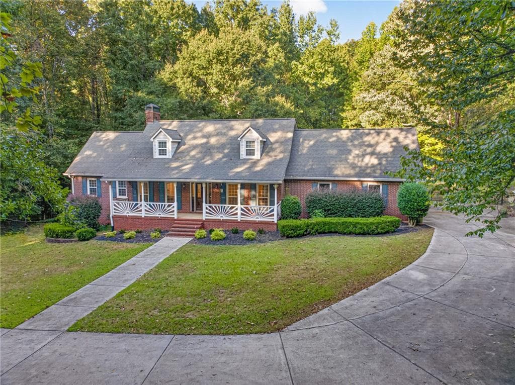 4 bedroom, 4 bathroom, 3,791 sq ft single family residence for sale at 94 Deer Creek Trail, Hoschton, GA 30548 — photo 1 of 72