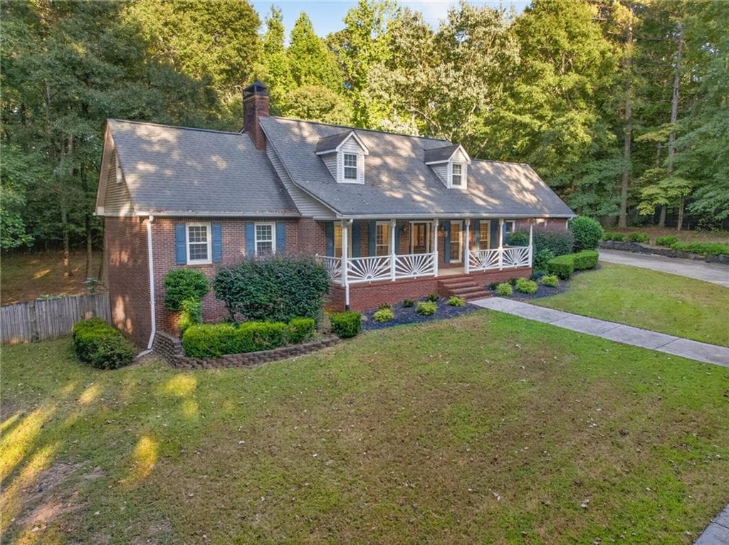 4 bedroom, 4 bathroom, 3,791 sq ft single family residence for sale at 94 Deer Creek Trail, Hoschton, GA 30548 — photo 2