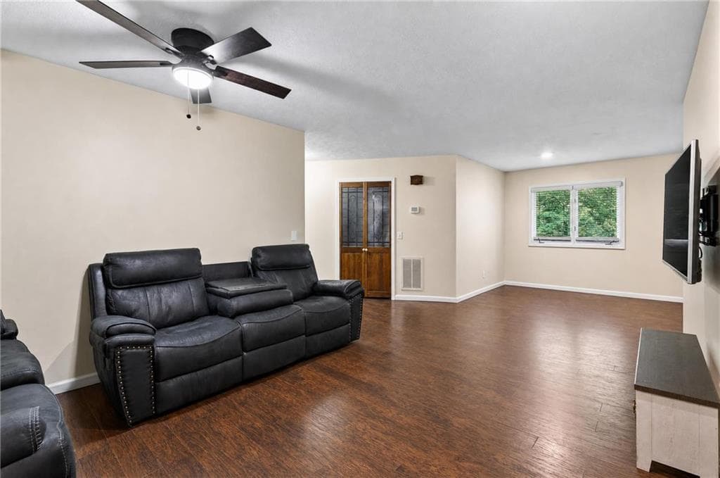 3 bedroom, 3 bathroom, 1,203 sq ft single family residence for sale at 299 Washboard Road, Cleveland, GA 30528 — photo 6