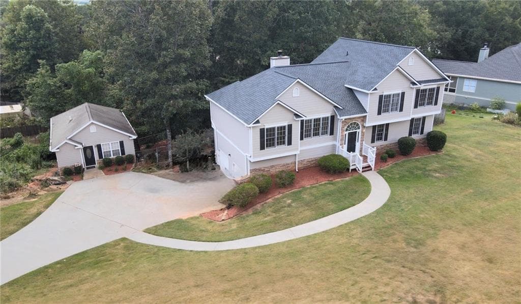 5 bedroom, 4 bathroom, 3,124 sq ft home for sale at 102 Chestnut Hill Drive, Canton, GA