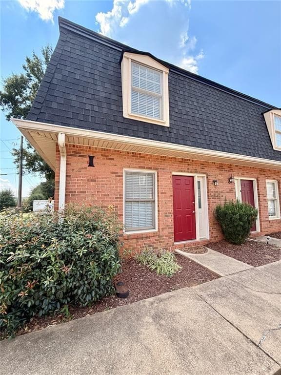 2 bedroom, 2 bathroom, 1,024 sq ft condominium for rent at 3730 Old Flowery Branch Road I1, Oakwood, GA 30566 for $1,500 a month