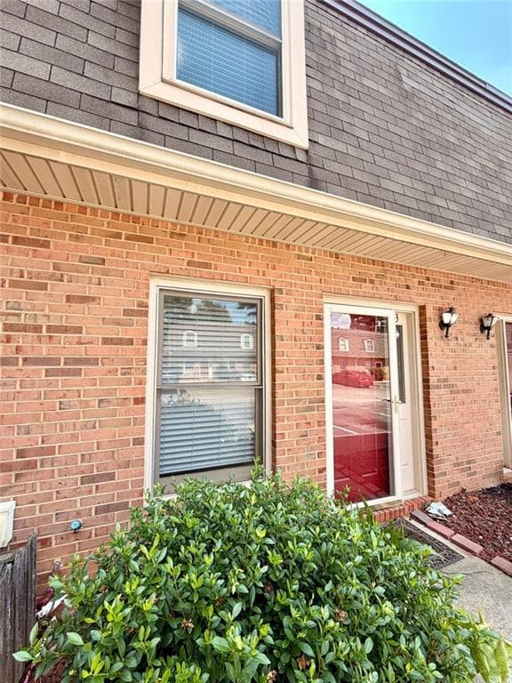 2 bedroom, 2 bathroom, 1,024 sq ft condominium for rent at 3925 Mountain View Road E3, Oakwood, GA 30566 for $1,500 a month — photo 2