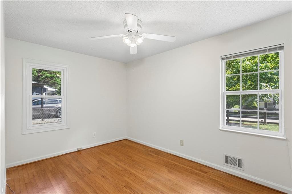 4 bedroom, 2 bathroom, 1,152 sq ft single family residence for sale at 31 Trina Avenue, Kennesaw, GA 30144 — photo 9