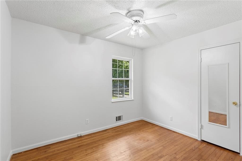 4 bedroom, 2 bathroom, 1,152 sq ft single family residence for sale at 31 Trina Avenue, Kennesaw, GA 30144 — photo 10