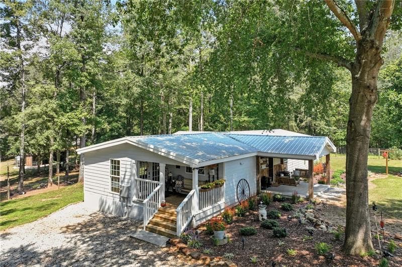 3 bedroom, 2 bathroom, 2,400 sq ft single family residence for sale at 731 Borders Road, Commerce, GA 30530 — photo 7