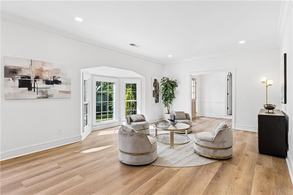 4 bedroom, 4 bathroom, 3,766 sq ft single family residence under contract at 730 Mabry Road, Sandy Springs, GA 30328 — photo 6